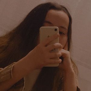 Meet your Posher, Abbi